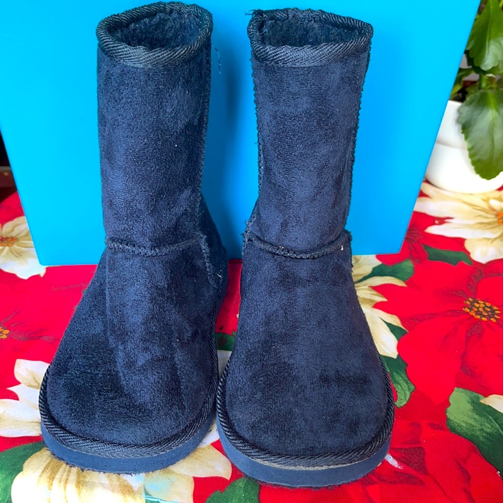 Boots - Picture 2 of 2